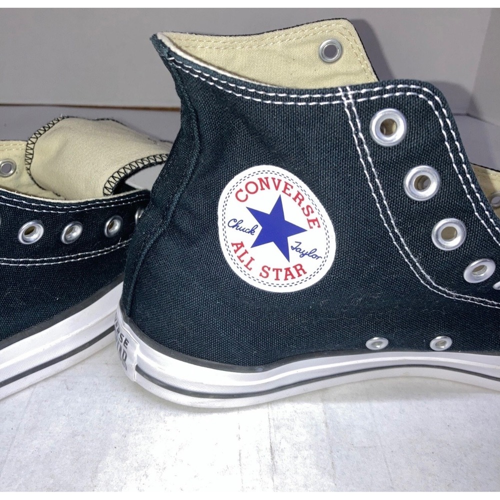 Unisex CONVERSE Chuck Taylor
ALL STAR HIGH TOP Black/White
(M9160), Sz 4M/ 6W